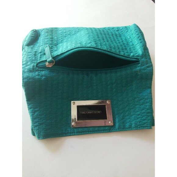 Victoria's Secret Torquise Clutch Handbag Quilted with metal Victoria Secret tag - Picture 4 of 6